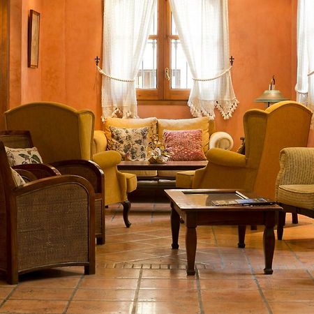Hotel Restaurante La Masieta Creixell Dış mekan fotoğraf