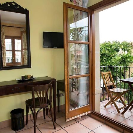 Hotel Restaurante La Masieta Creixell Dış mekan fotoğraf