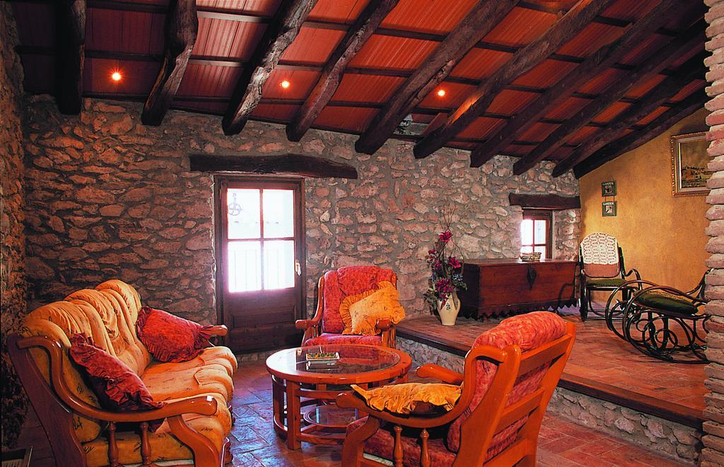 Hotel Restaurante La Masieta Creixell Dış mekan fotoğraf