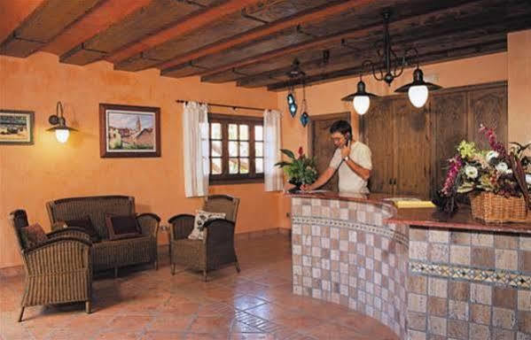 Hotel Restaurante La Masieta Creixell Dış mekan fotoğraf