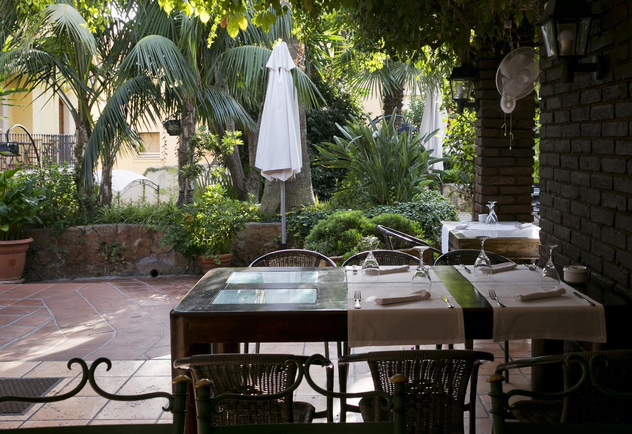 Hotel Restaurante La Masieta Creixell Dış mekan fotoğraf